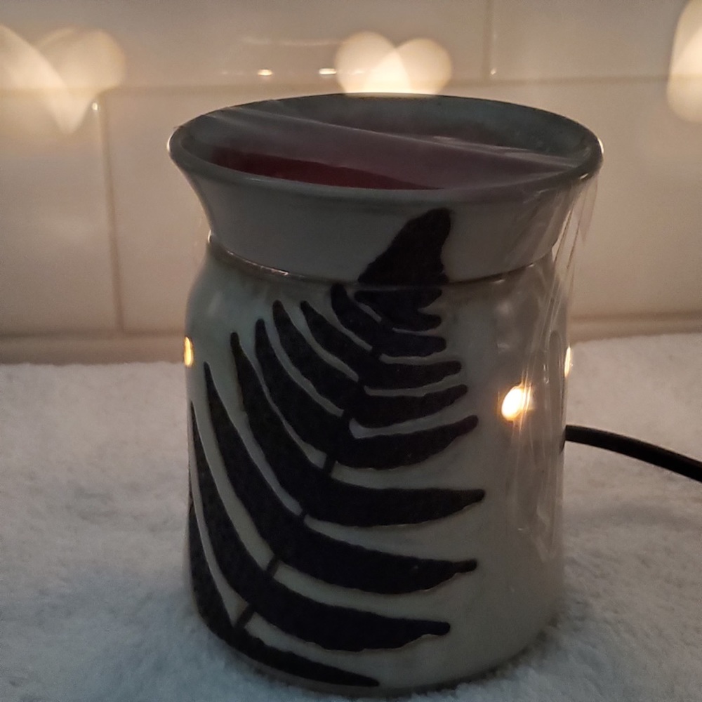 SCENTSY, Fossil Fern Full-sized Scentsy - Picture 3 of 5